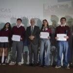 Estudiantes de El Volcán se emocionaron al recibir los certificados por sus prácticas