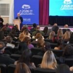 Más de 220 docentes y directivos recibieron sus certificados de la Diplomatura en IA